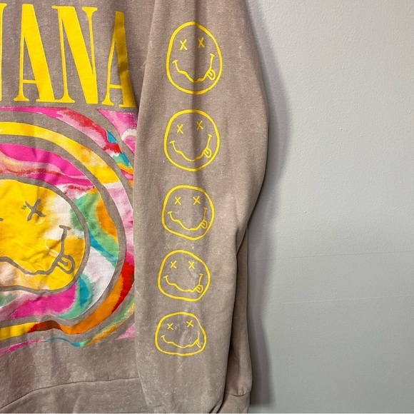 Nirvana Oversized Cream & Rainbow Tie Dye Sweatshirt Unisex Crew Neck Size Small - Picture 3 of 11
